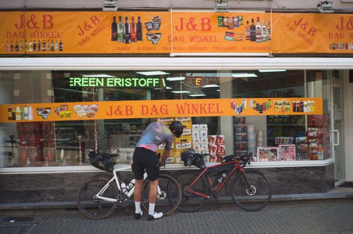 Refuel in Ourdenaade