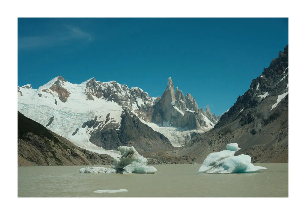 The iconic drive towards El Chaltén with Fitzroy in view